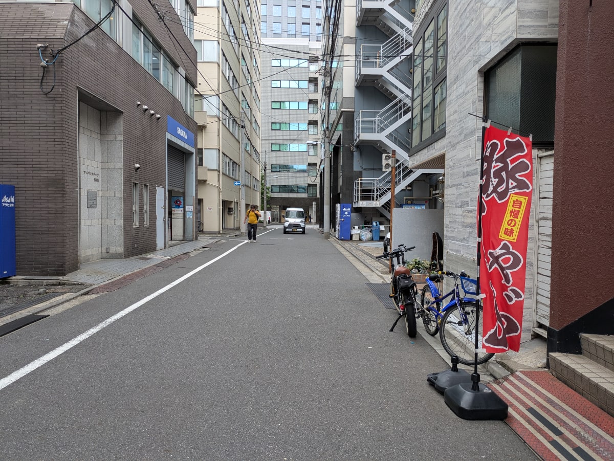 v20251012150813/fresh/building/J00100428757_2