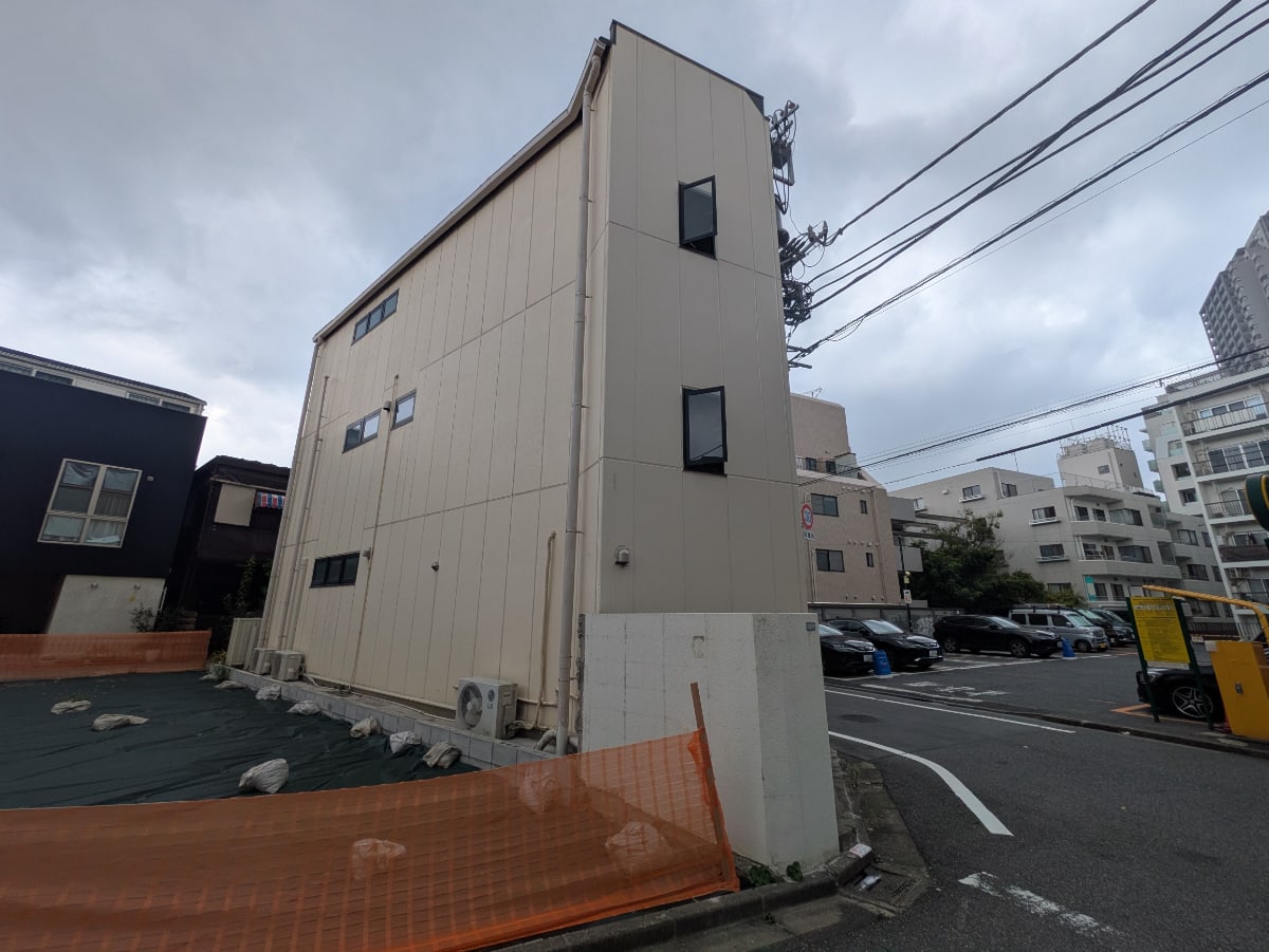 v20251012150813/fresh/building/J00100430662_11