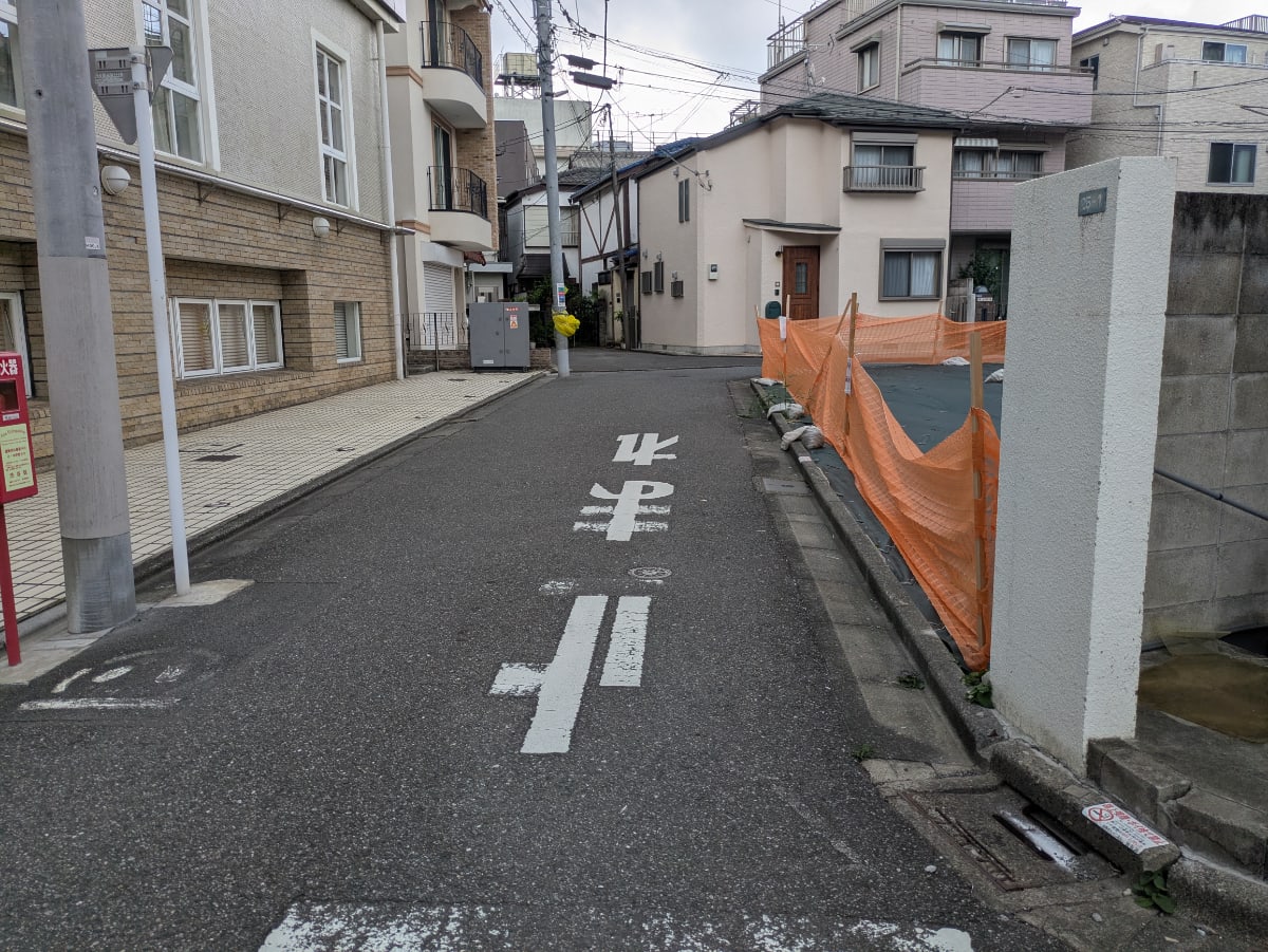 v20251012150813/fresh/building/J00100430662_13