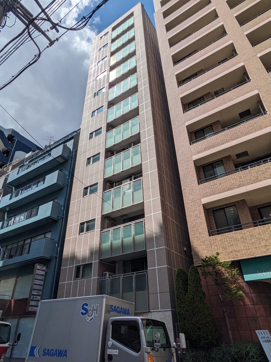 v20251012150813/fresh/building/J00100432618_5