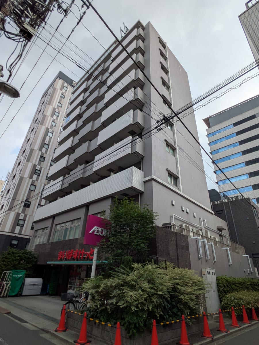 v20251012150813/fresh/building/J00100494402_9