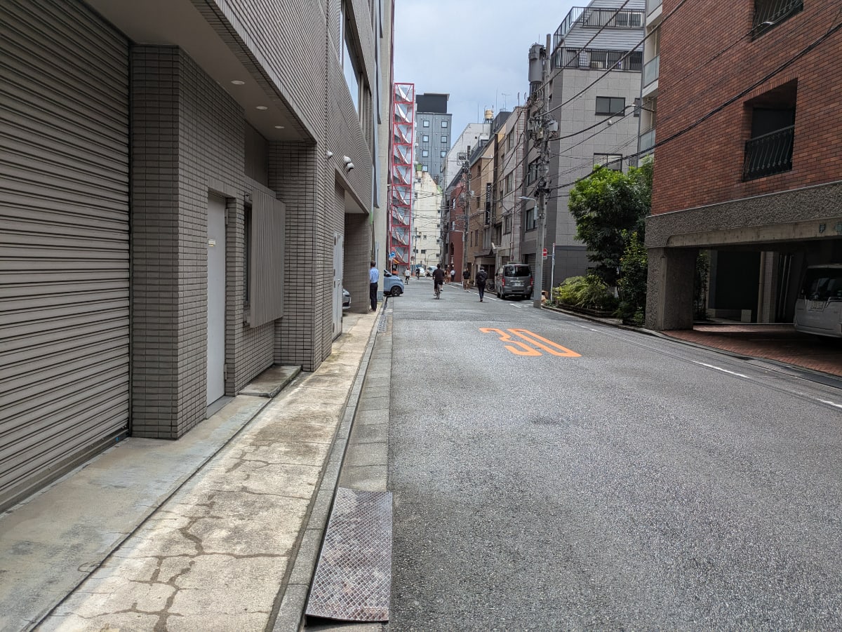 v20251012150813/fresh/building/J00100506175_12