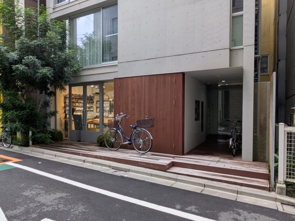 v20251012150813/fresh/building/J00100509212_8