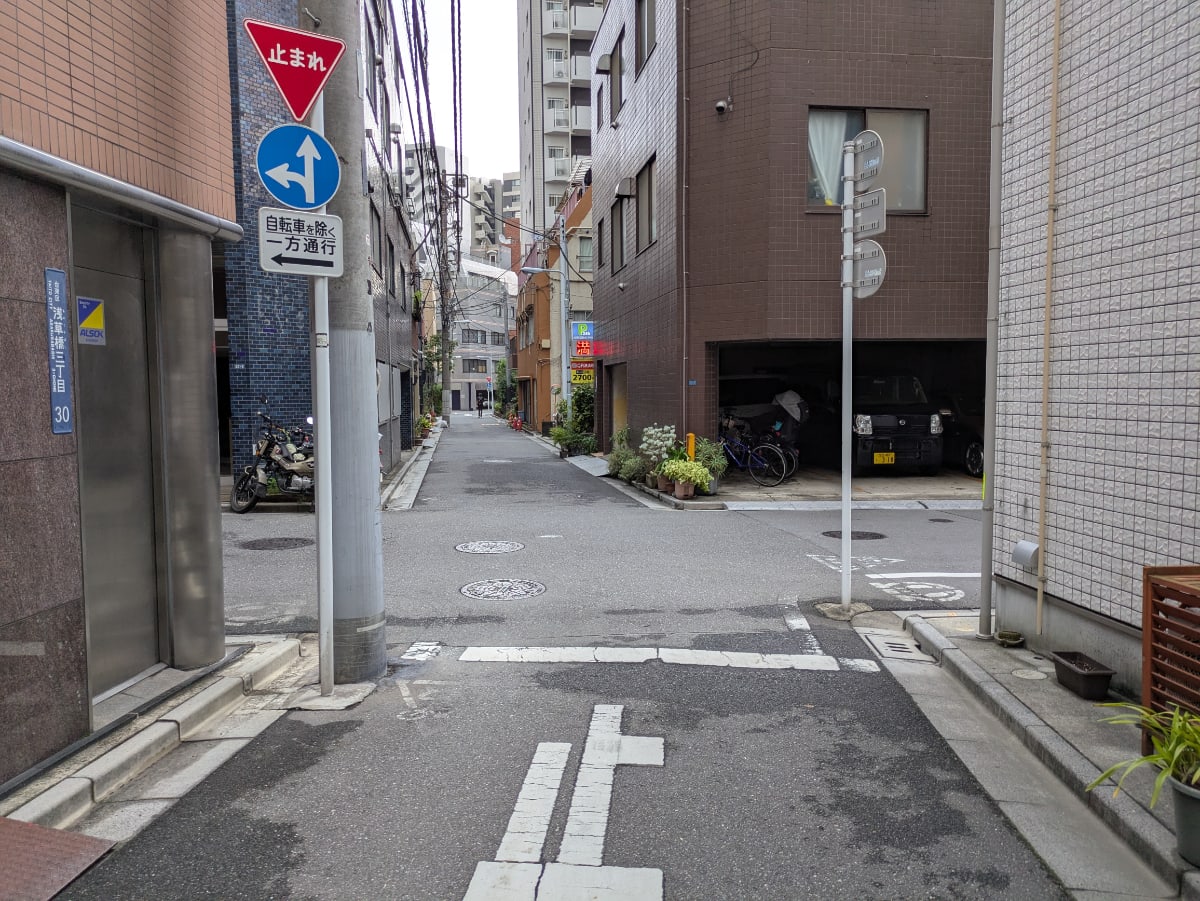 v20251012150813/fresh/building/J00100608161_2