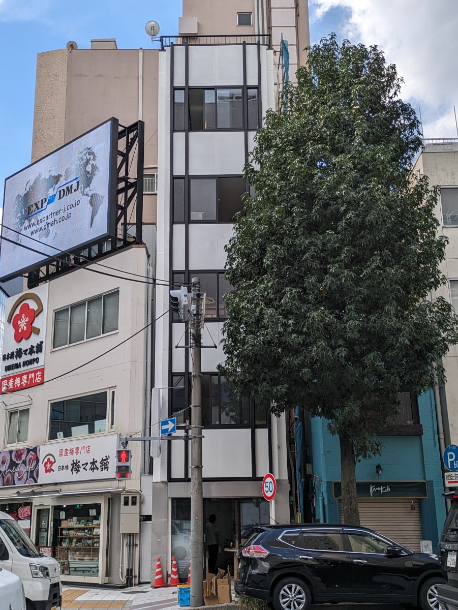 v20251012150813/fresh/building/J00100609263_1