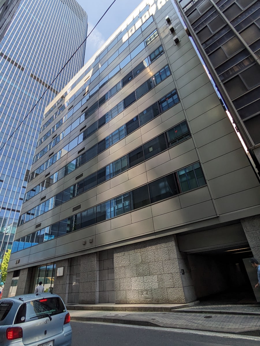 v20251013150705/fresh/building/J00100357320_9