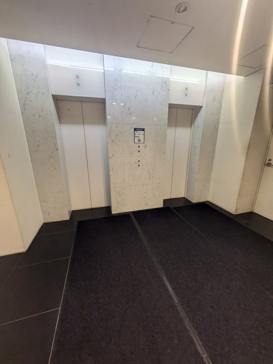 v20251013150705/fresh/building/J00100357478_4