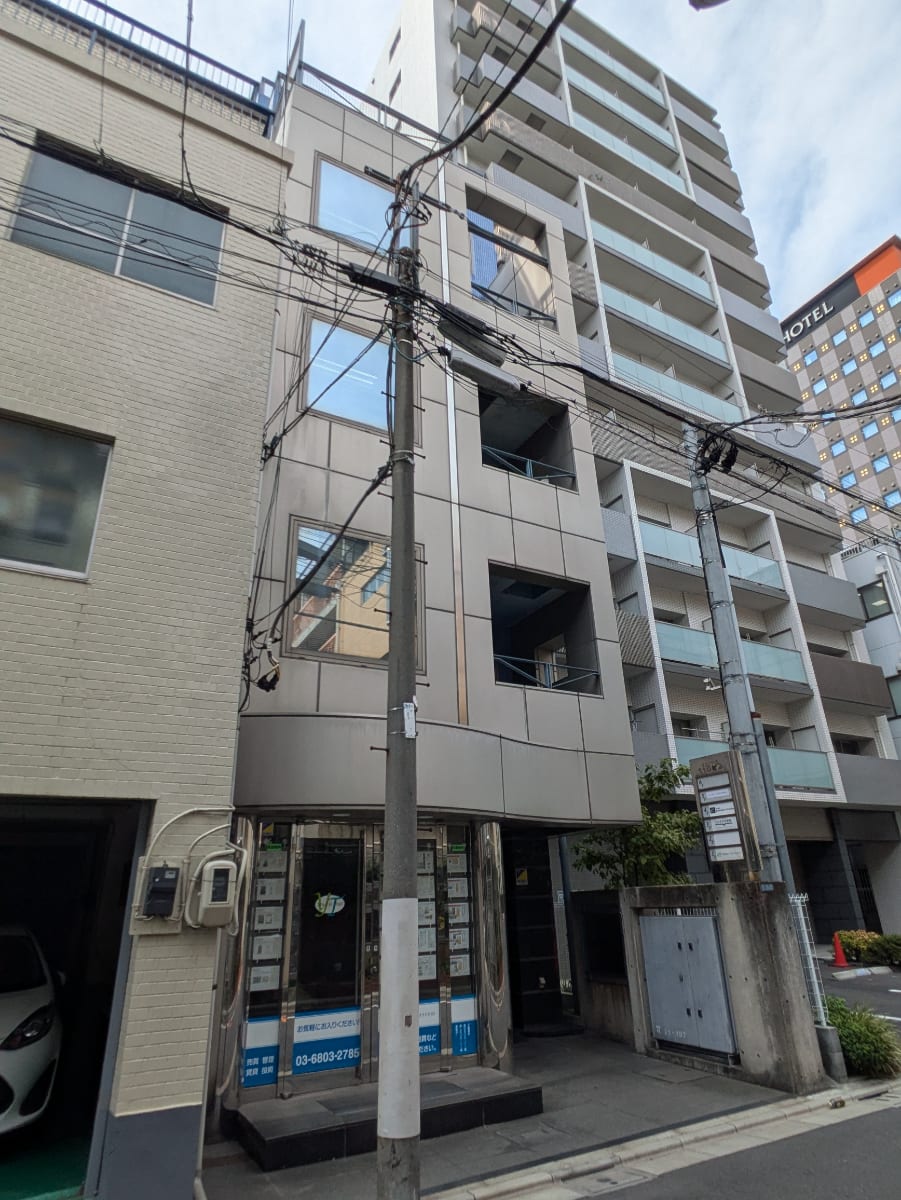v20251013150705/fresh/building/J00100365096_8