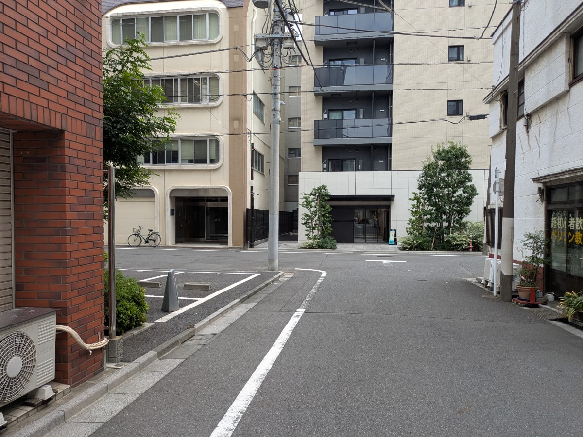 v20251013150705/fresh/building/J00100368275_2