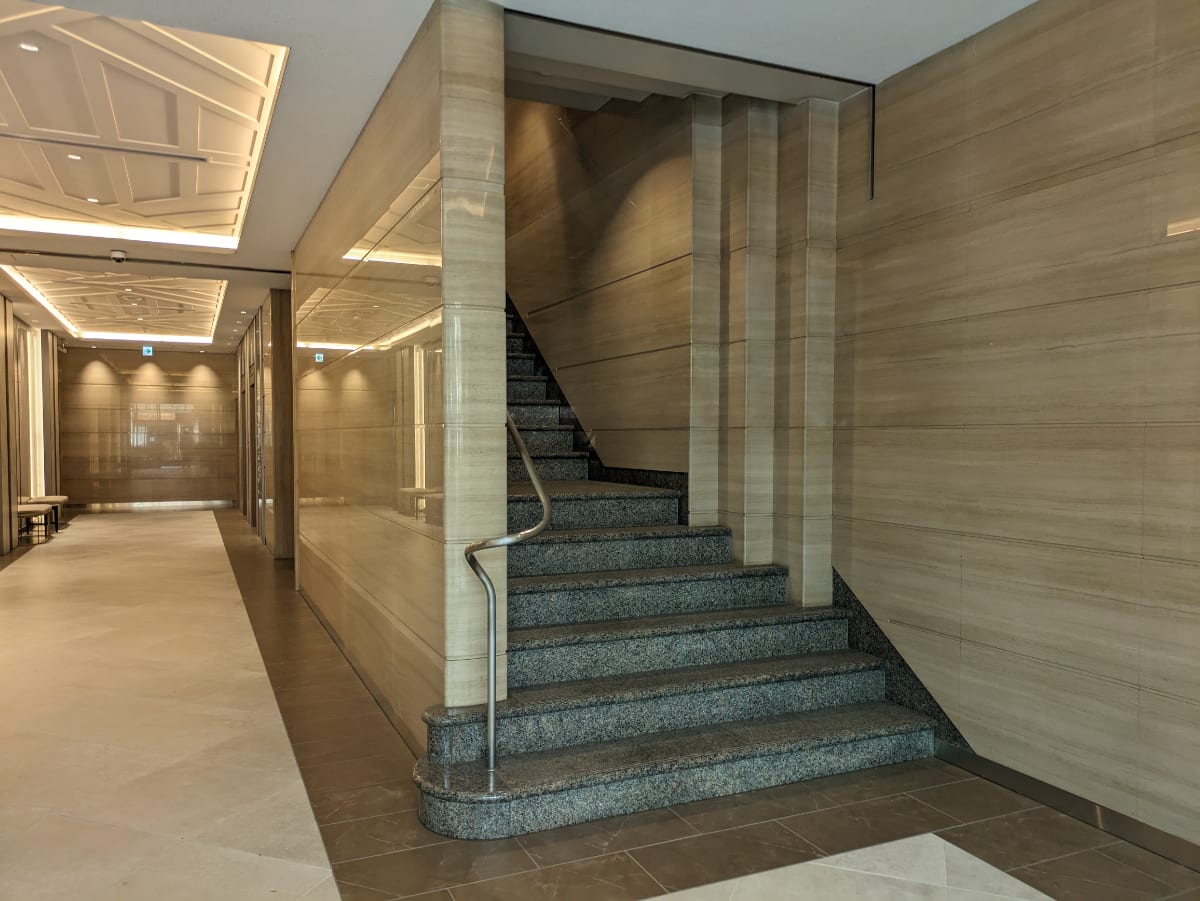 v20251013150705/fresh/building/J00100371489_44