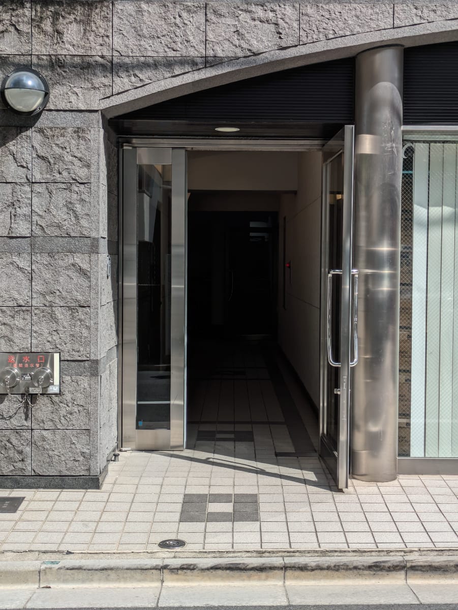 v20251013150705/fresh/building/J00100371981_3