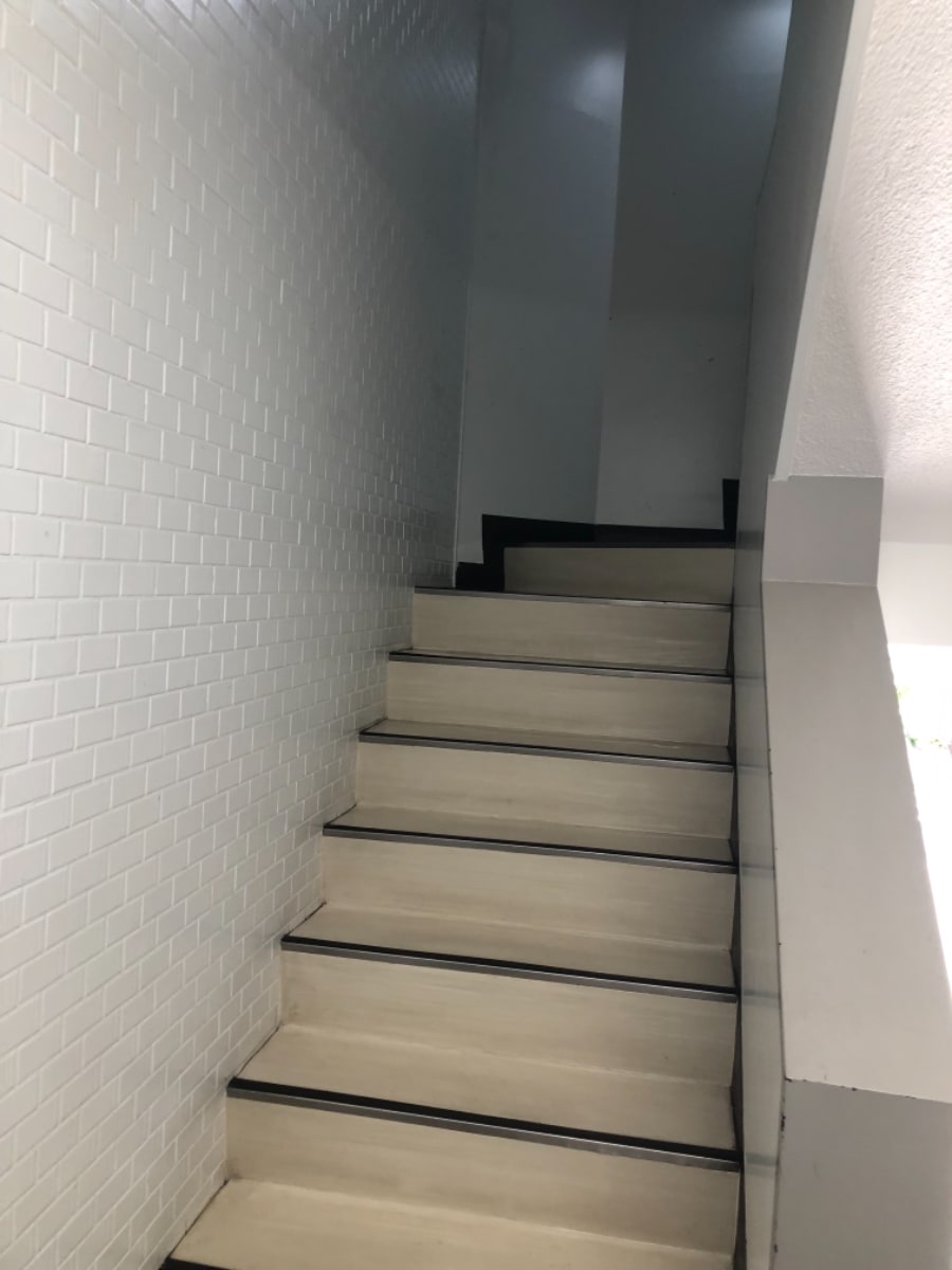 v20251013150705/fresh/building/J00100373480_5