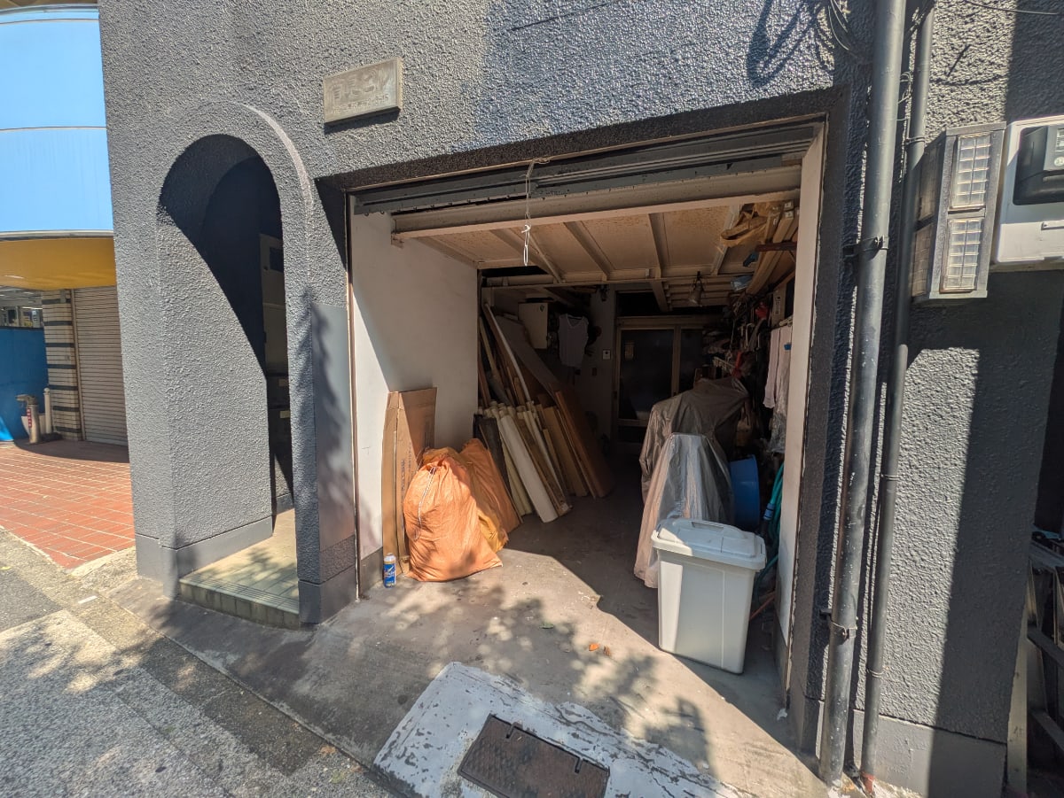 v20251013150705/fresh/building/J00100374390_9