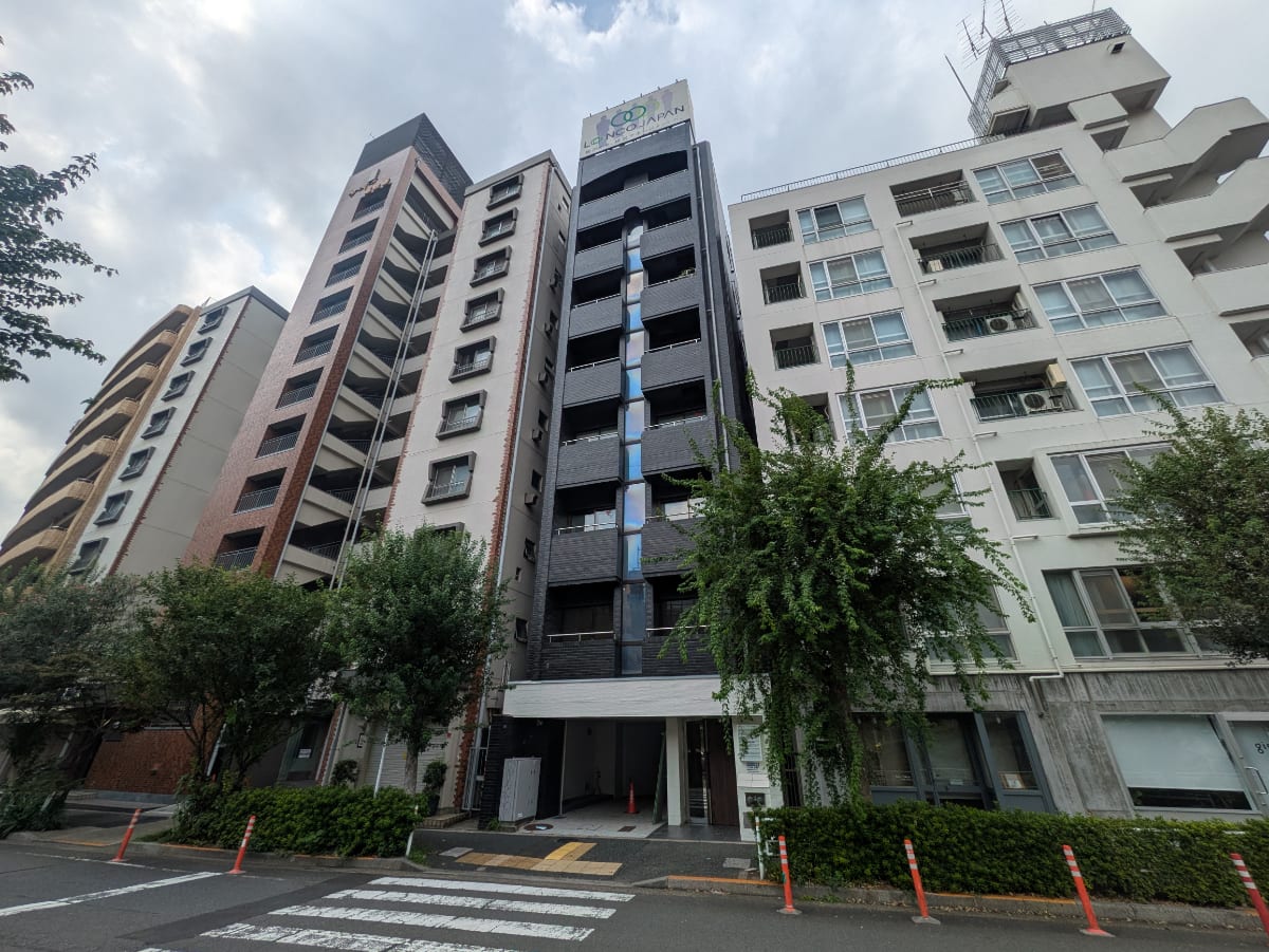 v20251013150705/fresh/building/J00100374804_12
