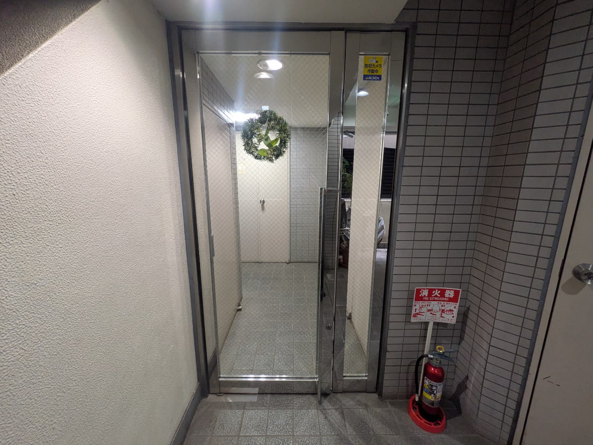 v20251013150705/fresh/building/J00100376718_10