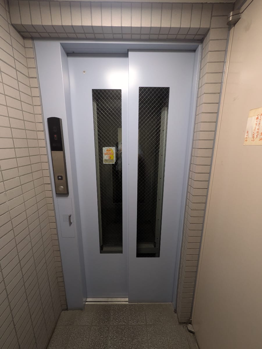 v20251013150705/fresh/building/J00100376718_4