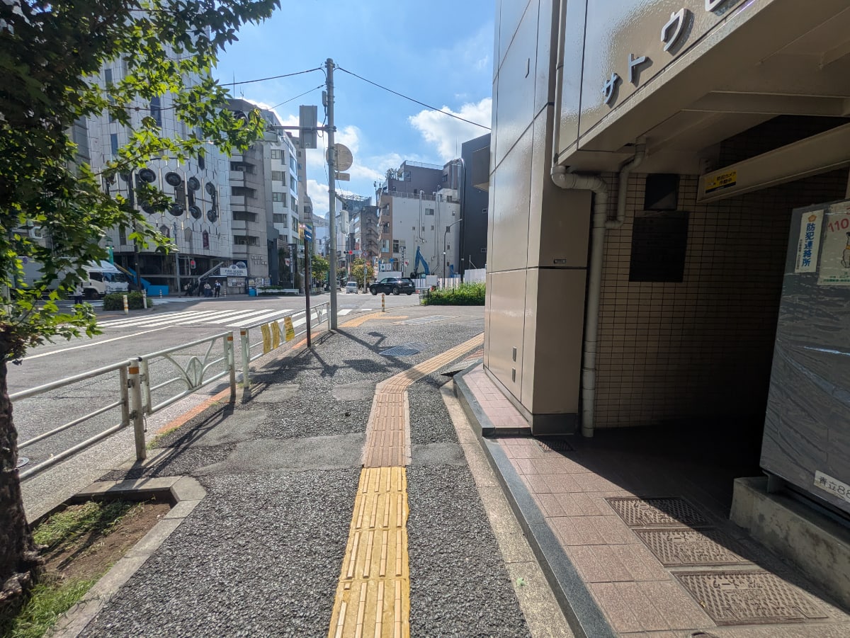 v20251013150705/fresh/building/J00100377891_14