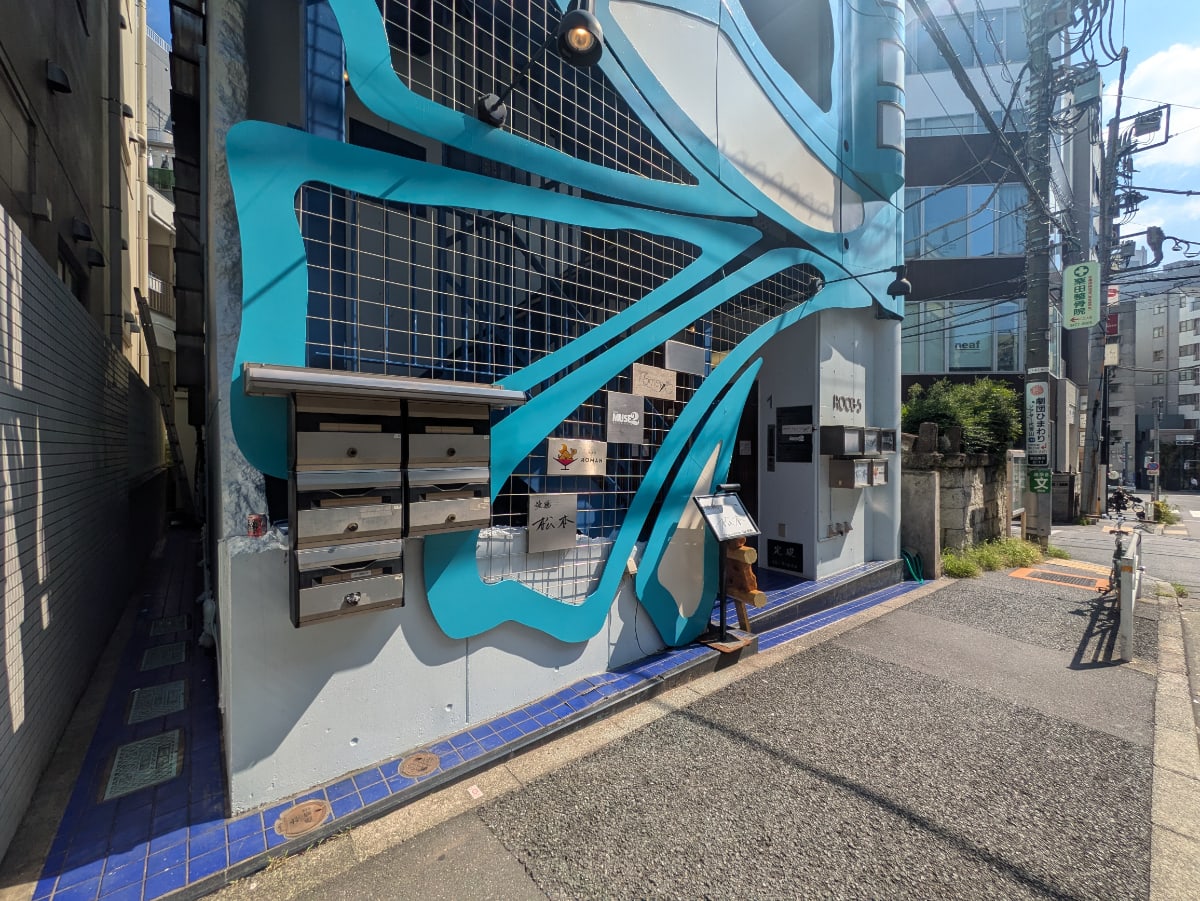 v20251013150705/fresh/building/J00100378496_7