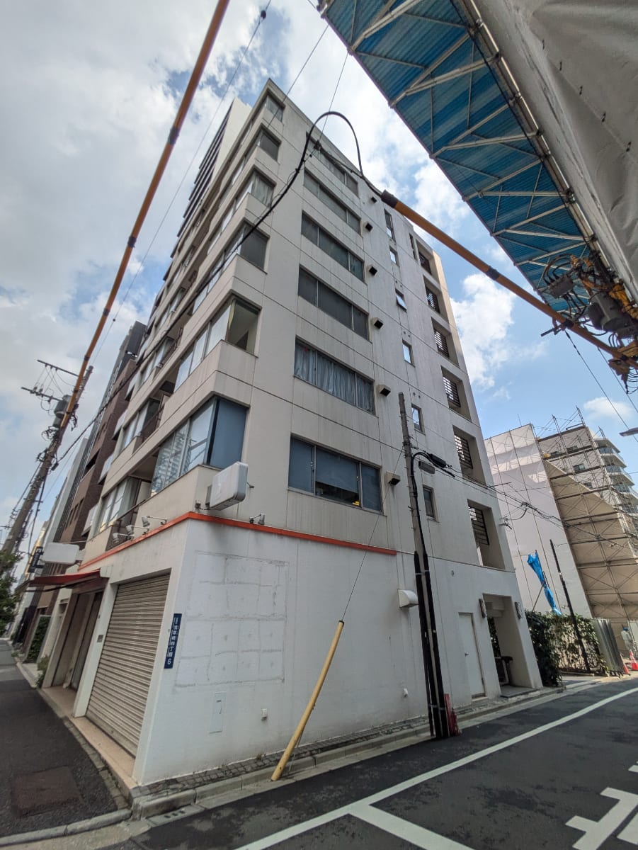 v20251013150705/fresh/building/J00100379211_9