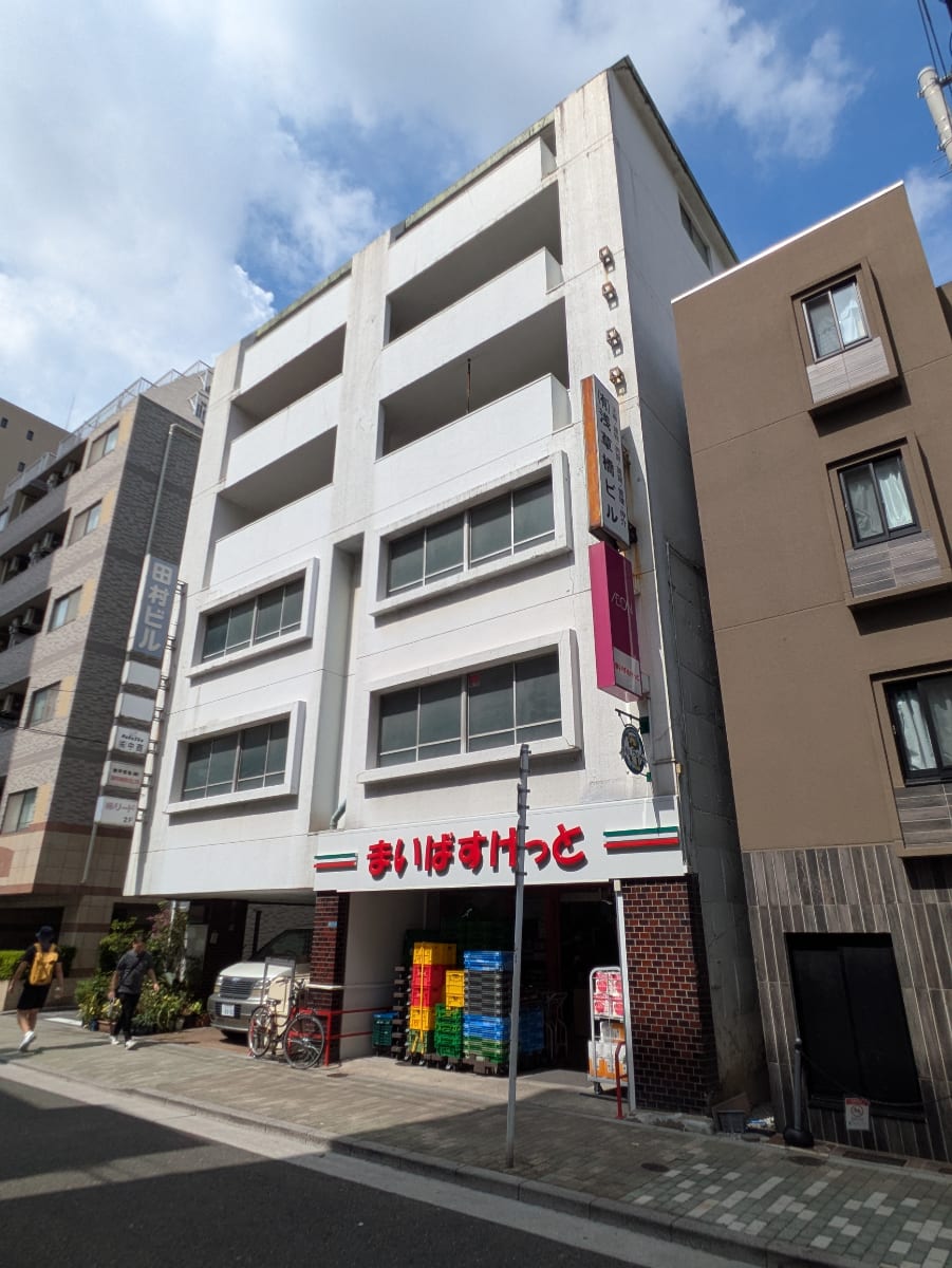 v20251013150705/fresh/building/J00100379214_5