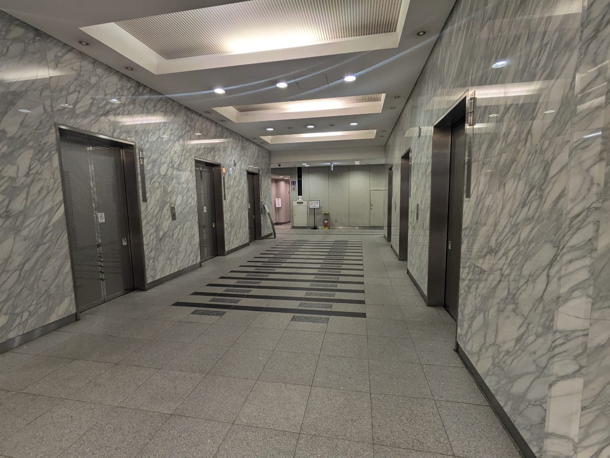 v20251013150705/fresh/building/J00100382292_4