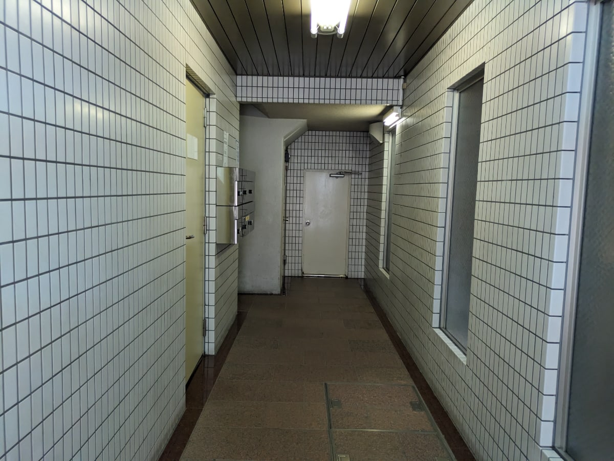 v20251013150705/fresh/building/J00100382910_3