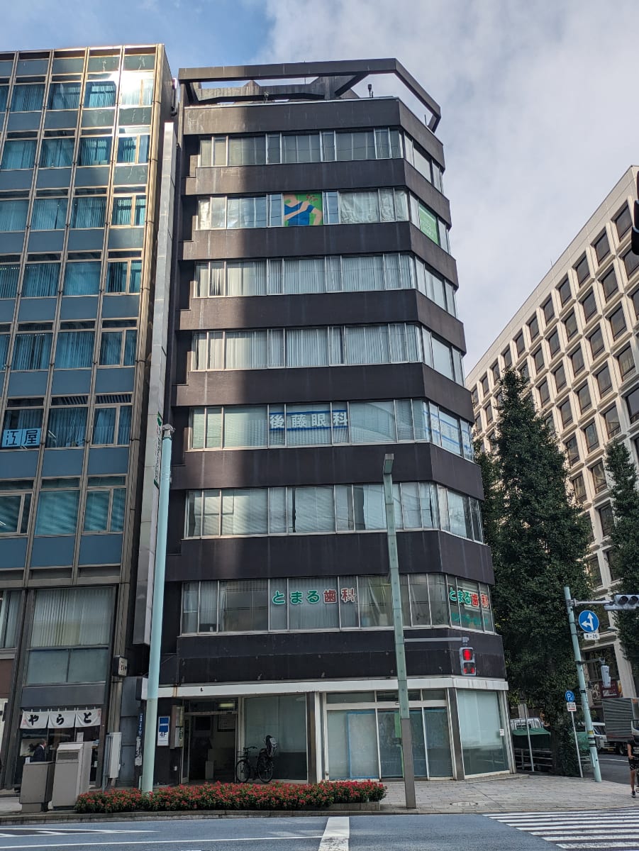 v20251013150705/fresh/building/J00100390579_8