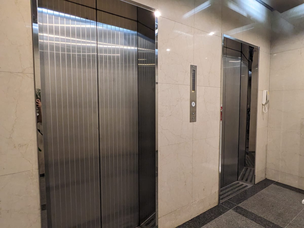 v20251013150705/fresh/building/J00100390675_4