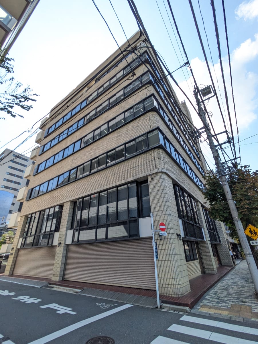 v20251013150705/fresh/building/J00100395009_8