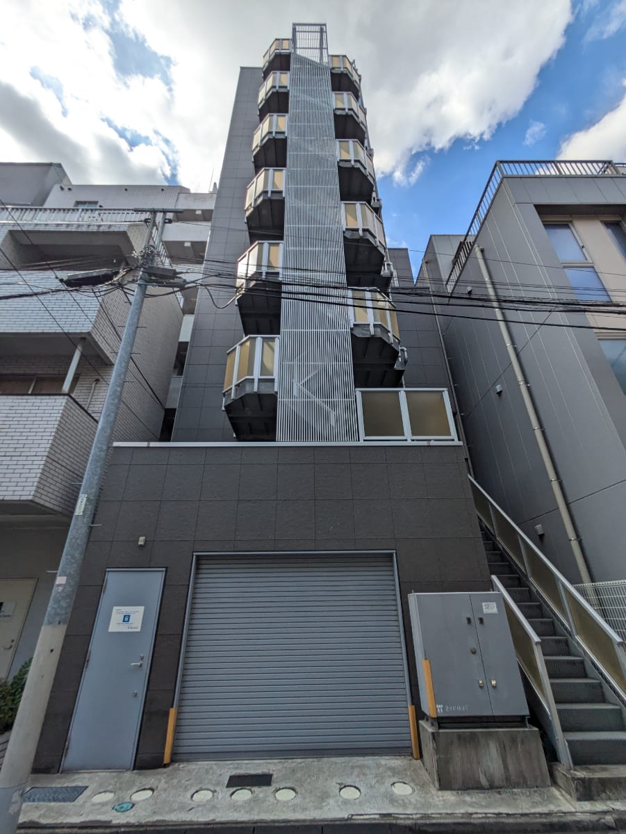 v20251013150705/fresh/building/J00100398241_8