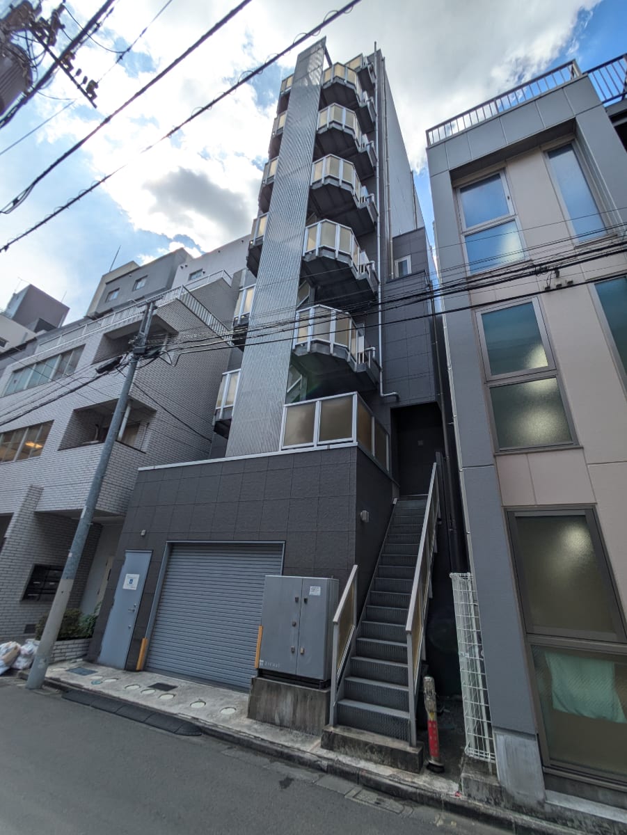 v20251013150705/fresh/building/J00100398241_9