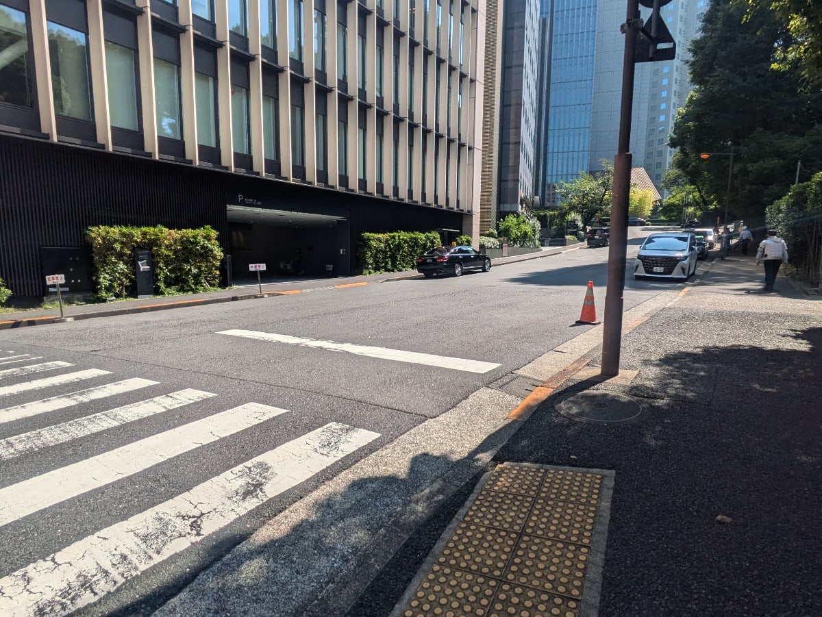 v20251013150705/fresh/building/J00100401665_11