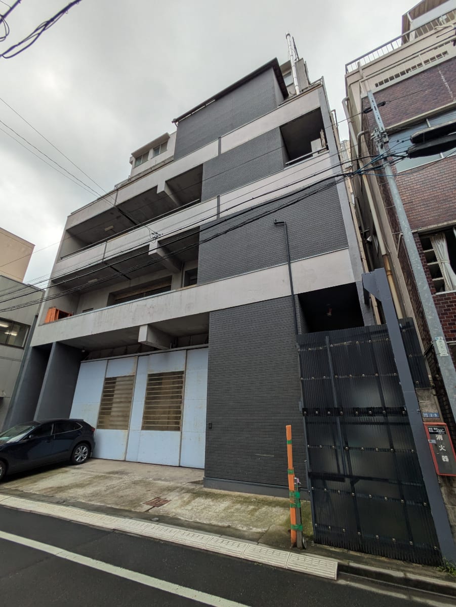 v20251013150705/fresh/building/J00100401996_6
