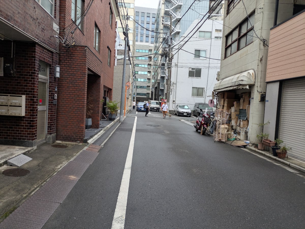 v20251013150705/fresh/building/J00100401996_7