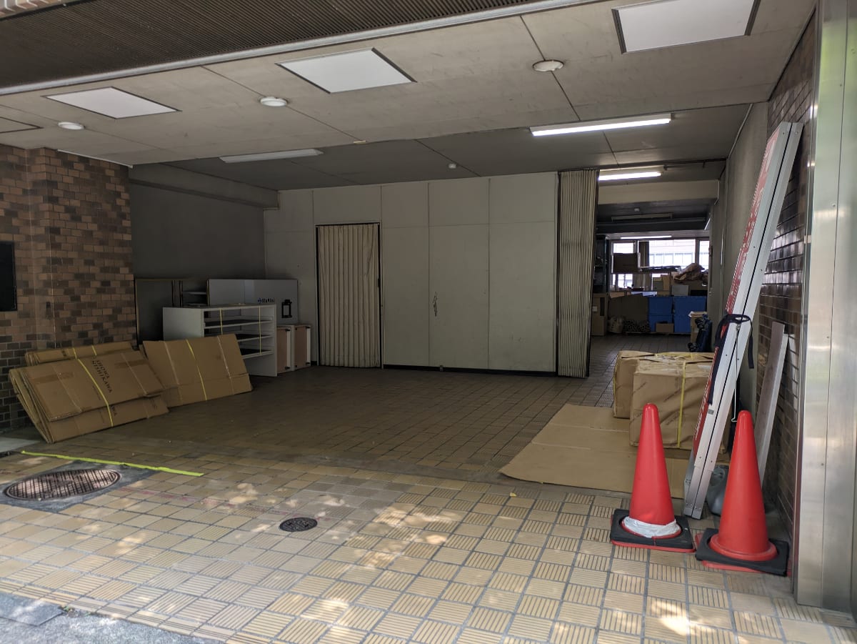 v20251013150705/fresh/building/J00100403197_8