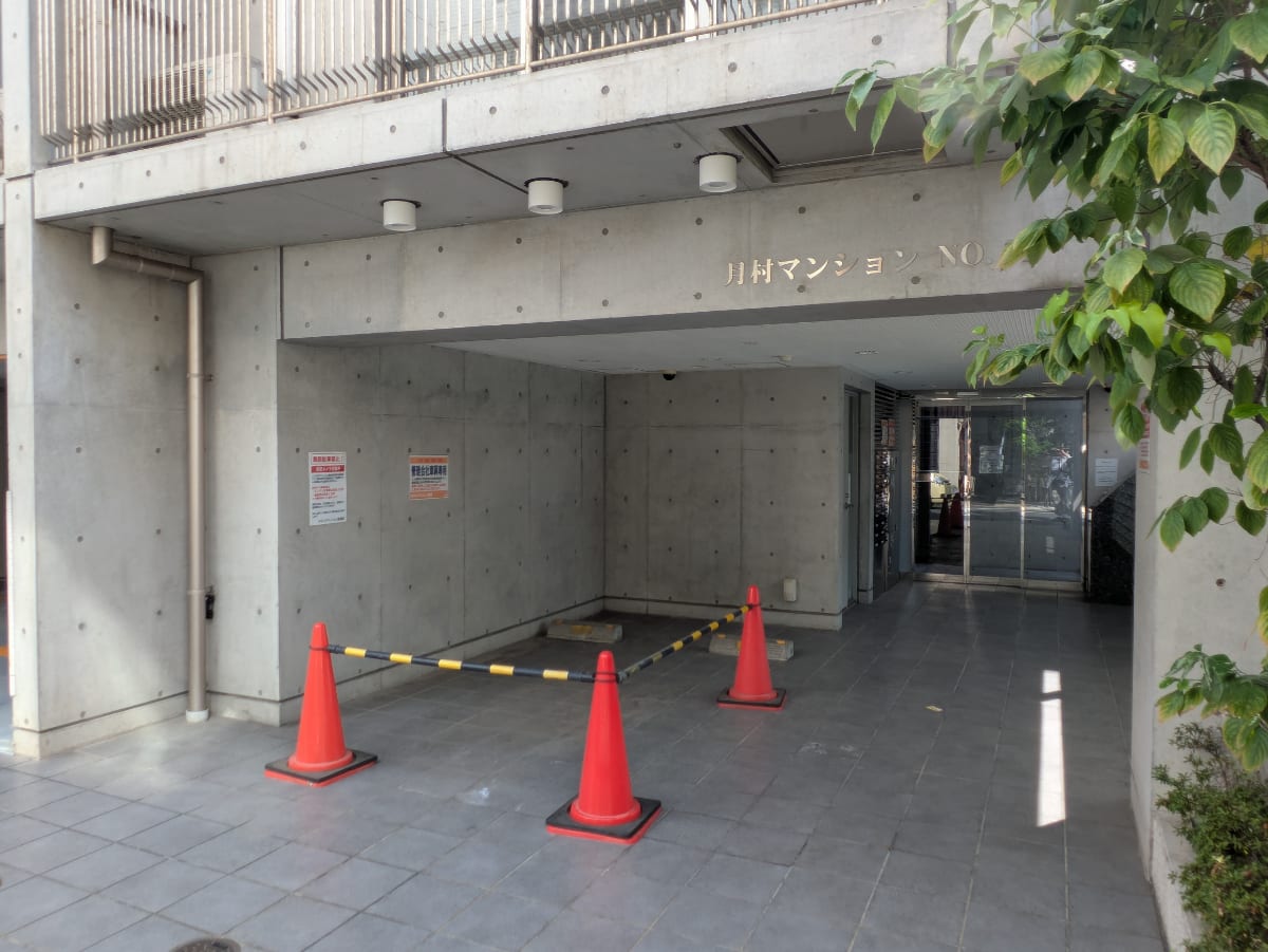 v20251013150705/fresh/building/J00100403308_11