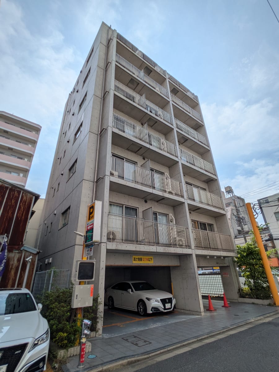 v20251013150705/fresh/building/J00100403308_5