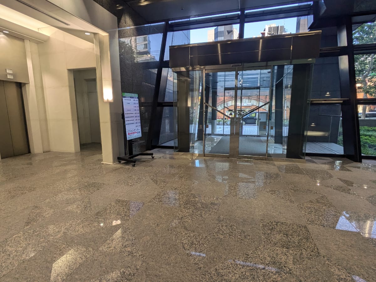 v20251013150705/fresh/building/J00100403367_9