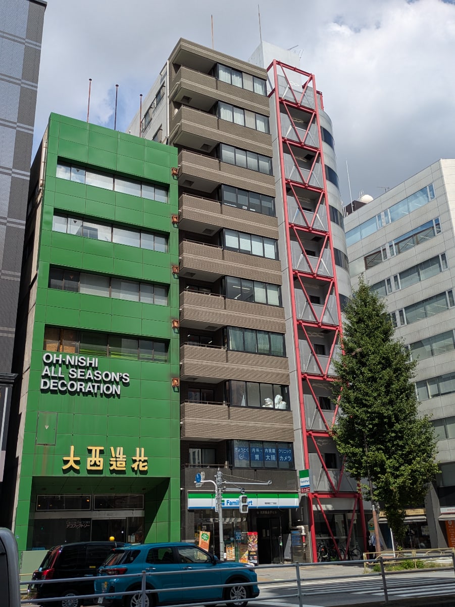 v20251013150705/fresh/building/J00100404958_5