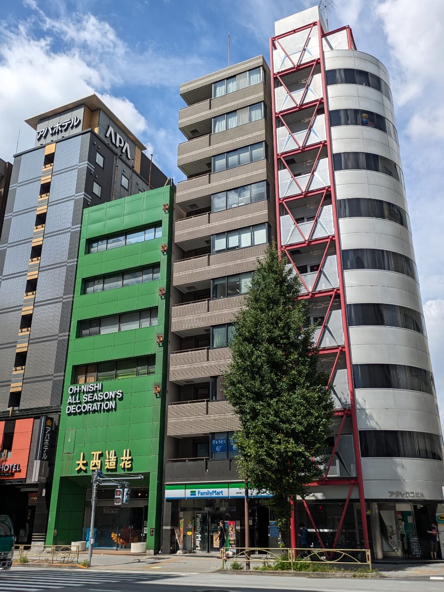 v20251013150705/fresh/building/J00100404958_7
