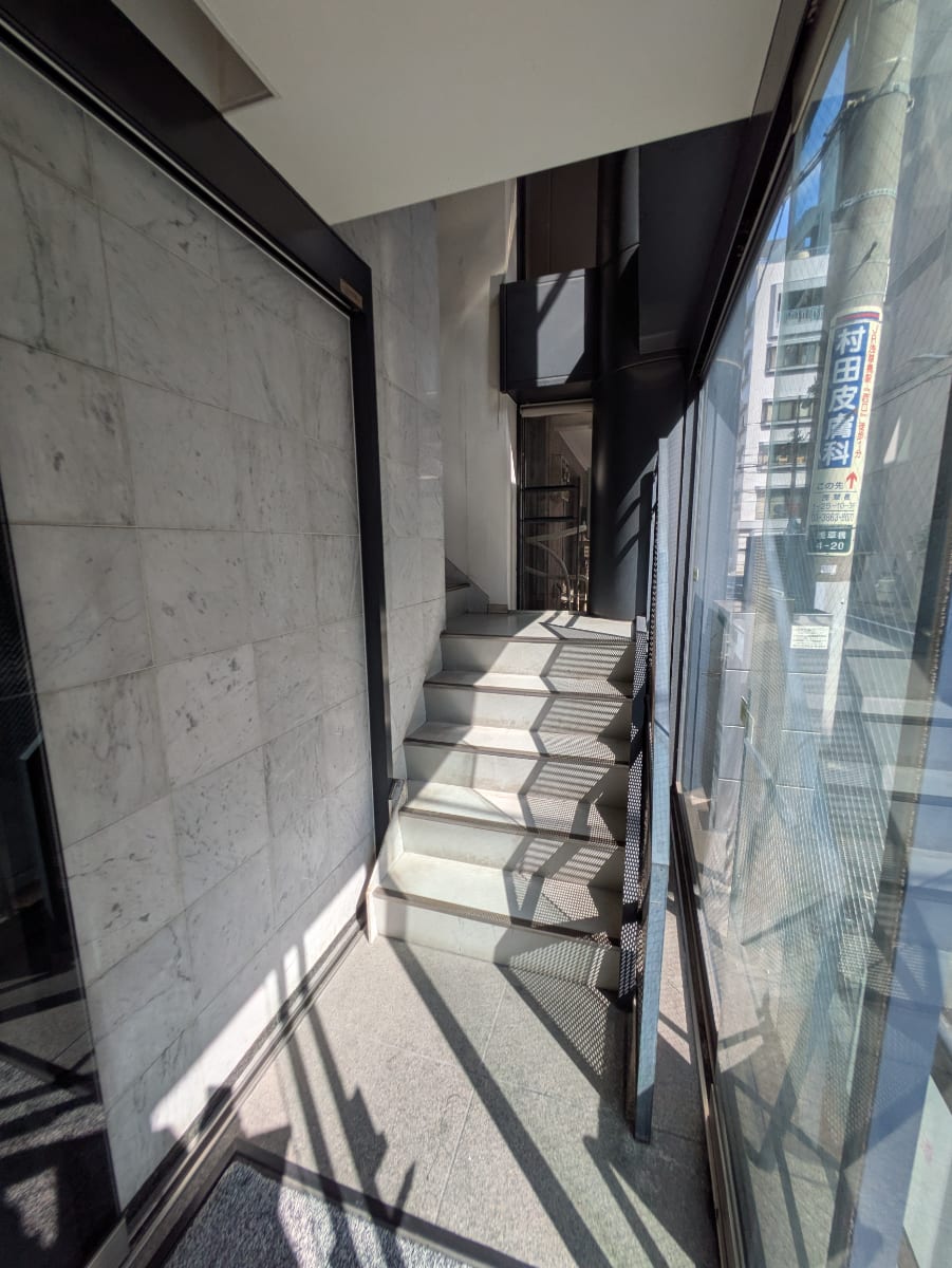 v20251013150705/fresh/building/J00100405458_4