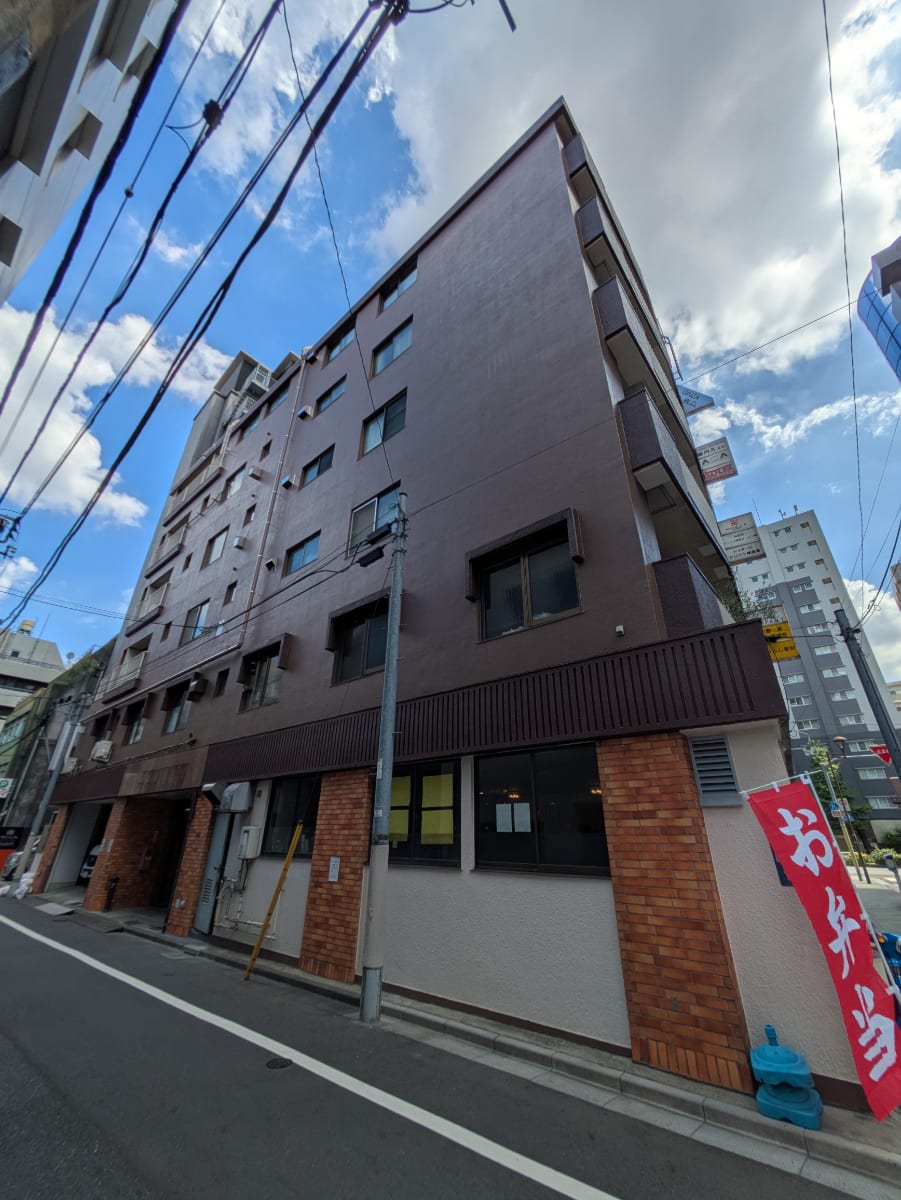 v20251013150705/fresh/building/J00100407489_8