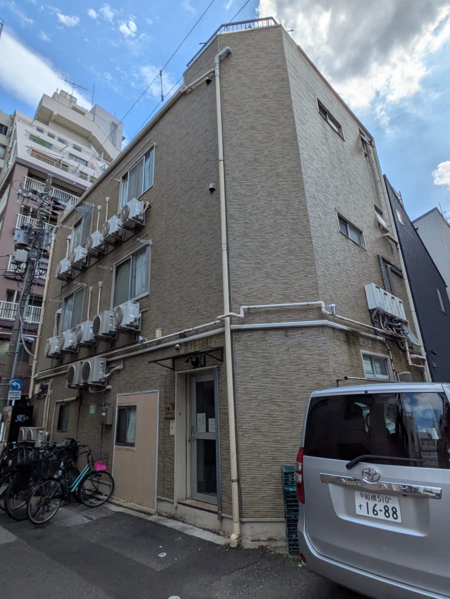 v20251013150705/fresh/building/J00100416696_10