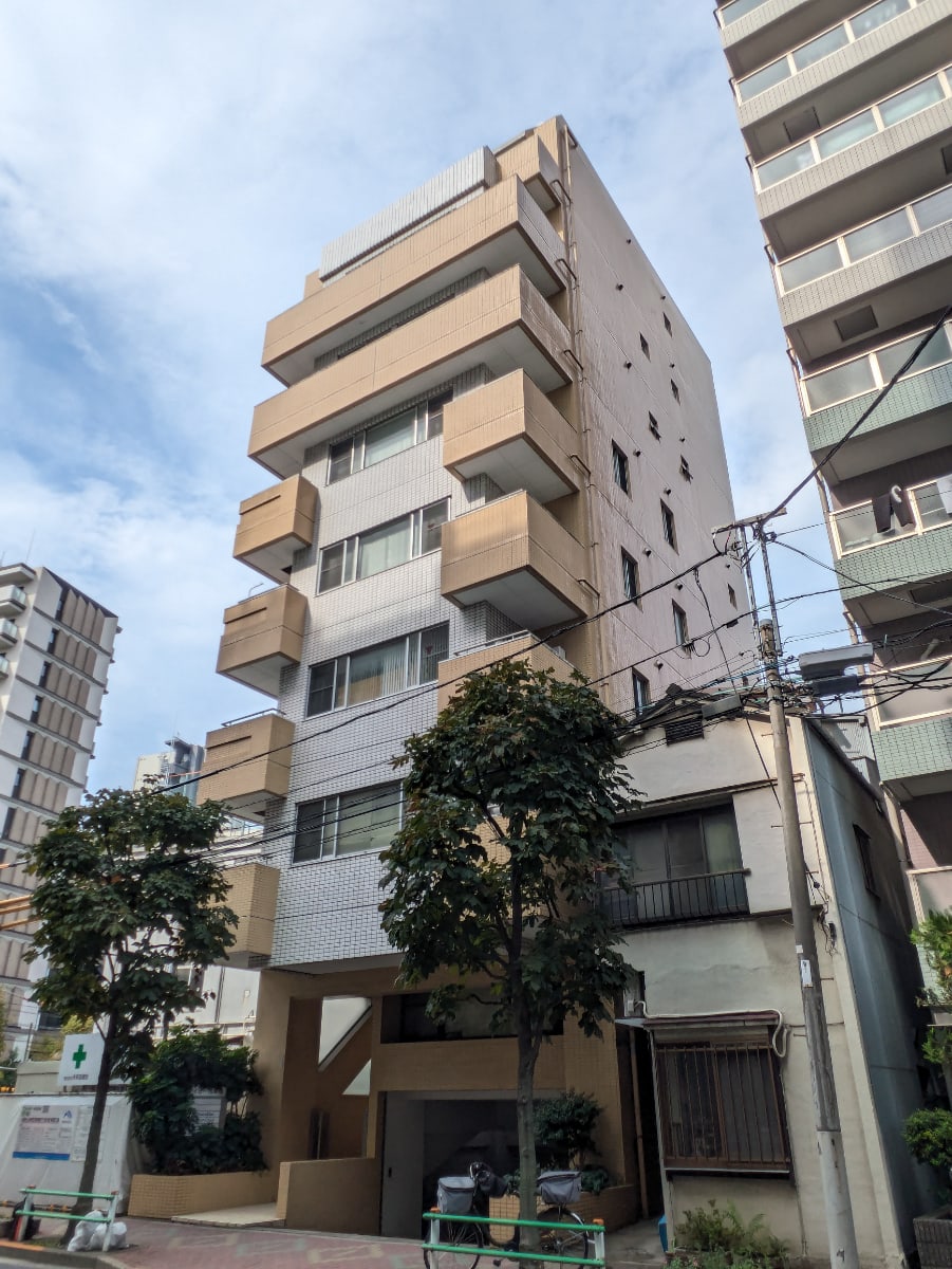 v20251013150705/fresh/building/J00100418458_5