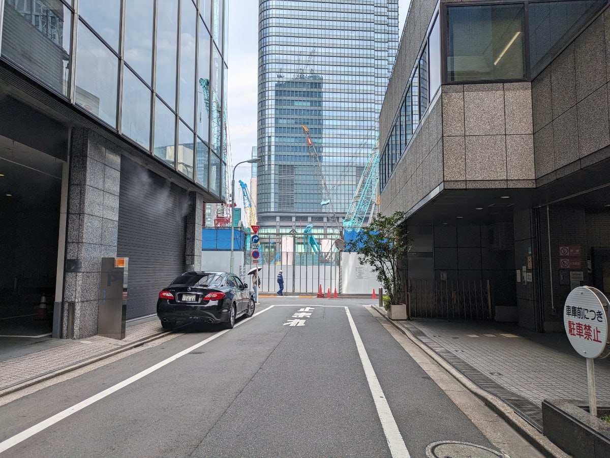 v20251013150705/fresh/building/J00100421044_16
