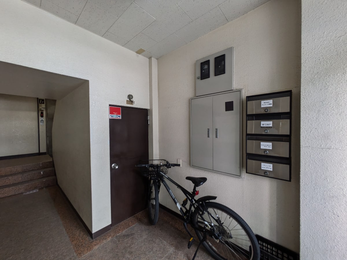 v20251013150705/fresh/building/J00100421530_12