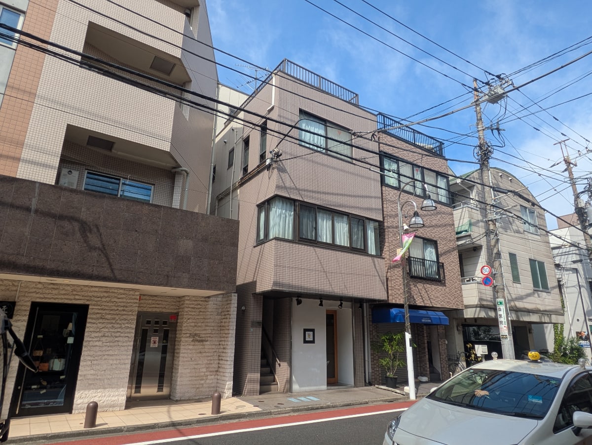 v20251013150705/fresh/building/J00100464952_5