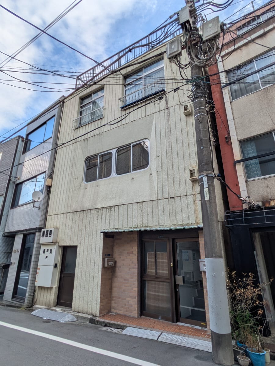 v20251013150705/fresh/building/J00100633598_6