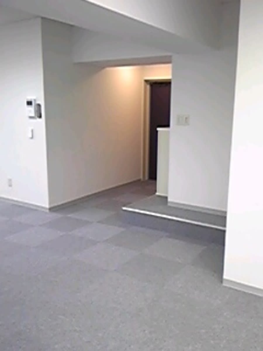 v20251014150838/fresh/building/J00100369497_11