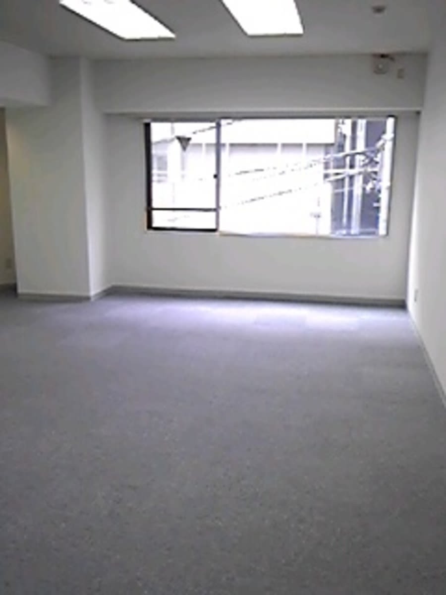 v20251014150838/fresh/building/J00100369497_12